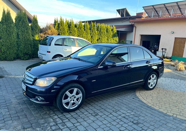 Mercedes-Benz Klasa C cena 28900 przebieg: 276000, rok produkcji 2010 z Działoszyn małe 137